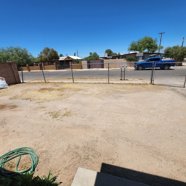 Building Photo - 301 W Alaska St