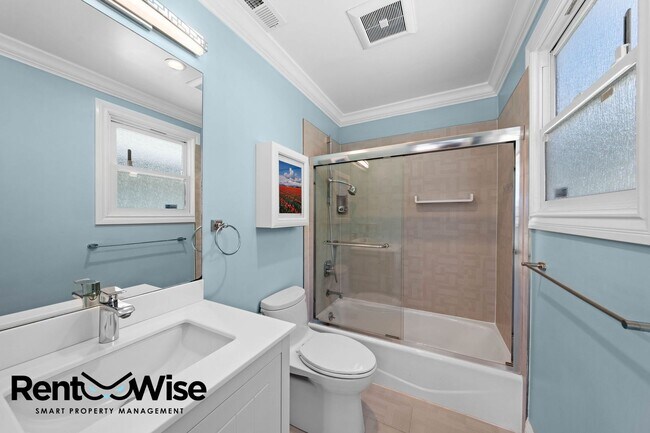 Building Photo - 74 Farview Ct