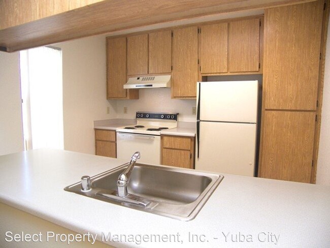Building Photo - 5795 Springview Dr
