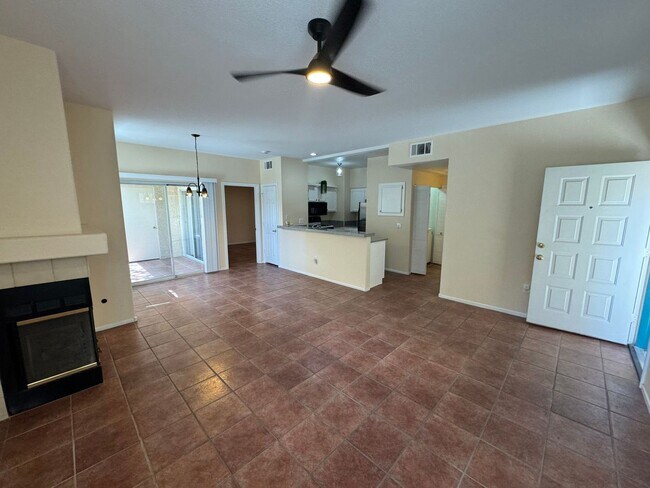 Building Photo - Charming First-Floor Condo with Resort-Style Amenities