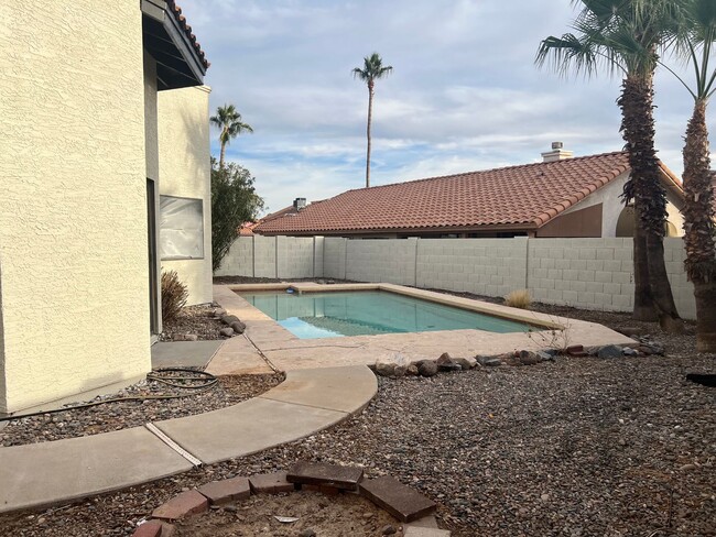 Building Photo - 3 Bed 2 Bath House For Rent Scottsdale