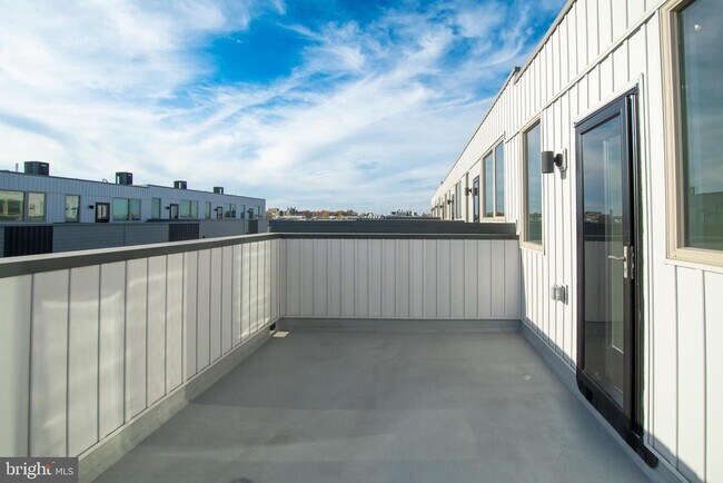 Building Photo - 3013 Evergreen Walk