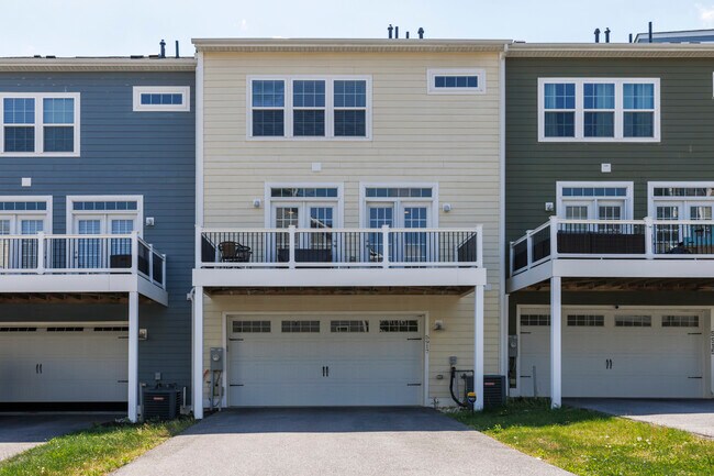 Building Photo - 5917 Glen Willow Wy