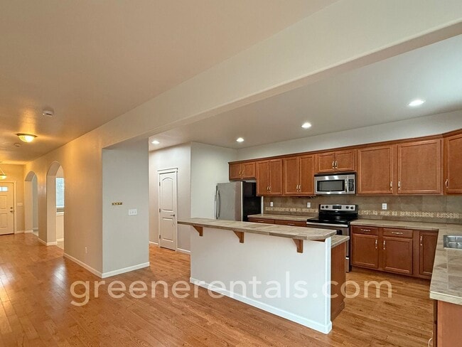 Building Photo - 4BR/2.5BA with Bonus Loft and Den in Lacey