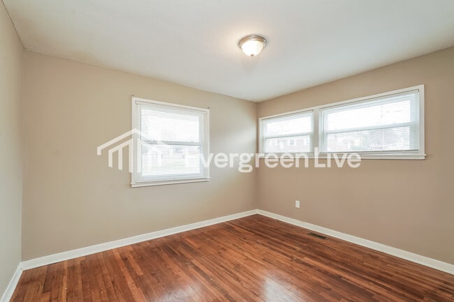 Building Photo - 1147 Weston St