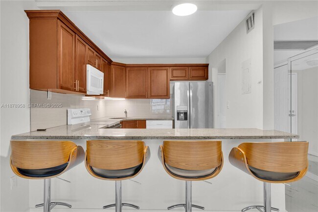 Building Photo - 9355 SW 8th St