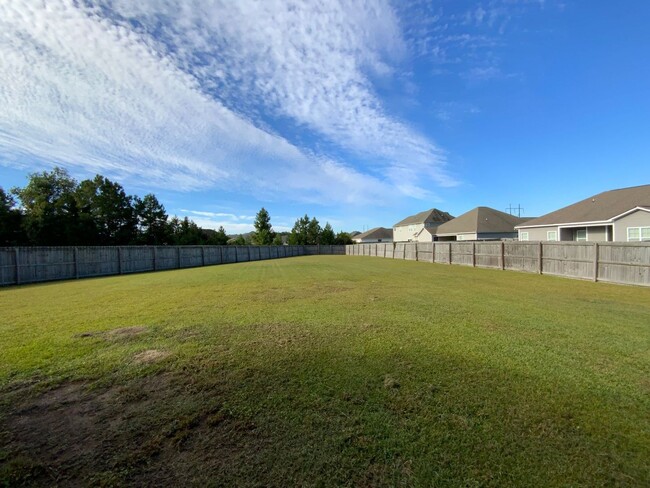 Building Photo - 4 BR 2.5 BA Carolina Plantations