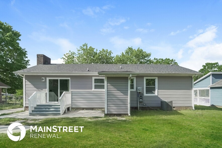 Building Photo - 8601 Sunflower Rd