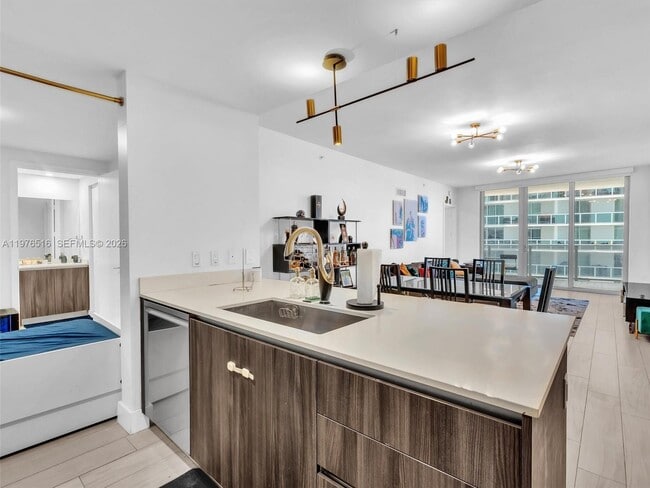 Building Photo - 488 NE 18th St