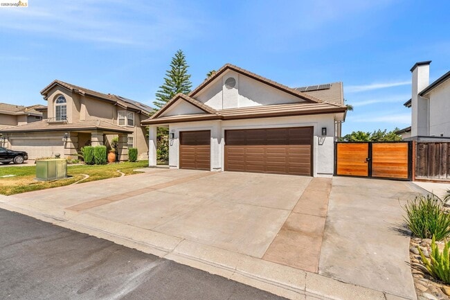 Building Photo - 2317 Wayfarer Dr