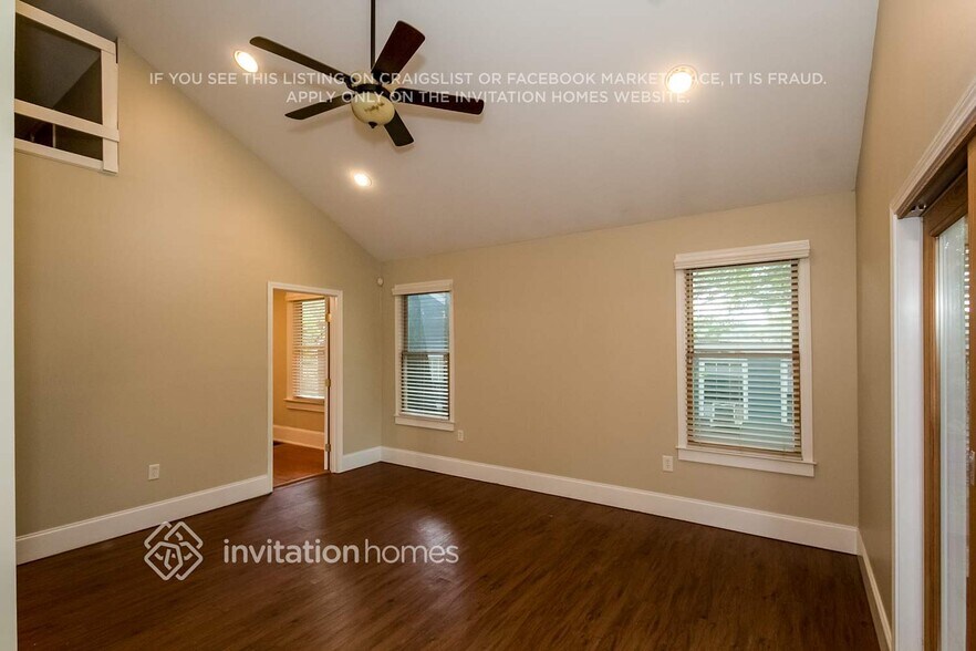 Building Photo - 317 Stovall St SE