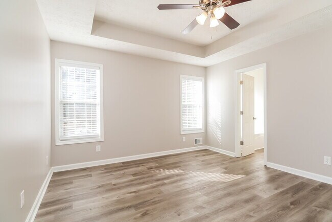 Building Photo - 250 Ashley Oaks Dr