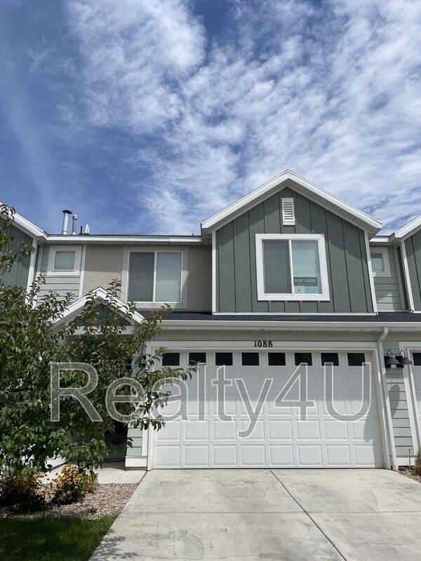 Building Photo - 1088 Waterway Ln