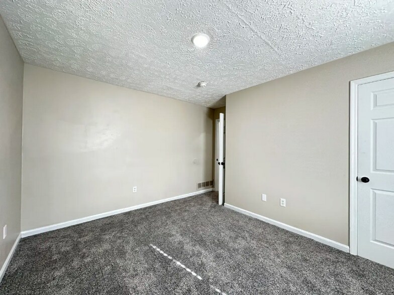 Building Photo - 306 Spangler Dr