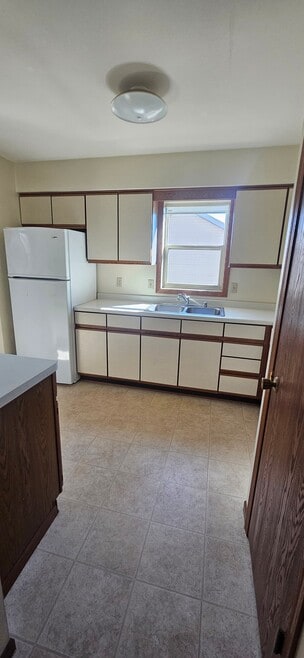 Building Photo - 314 Shane Ct