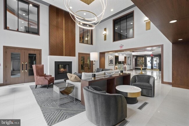 Building Photo - 616 E Street NW Unit 1007