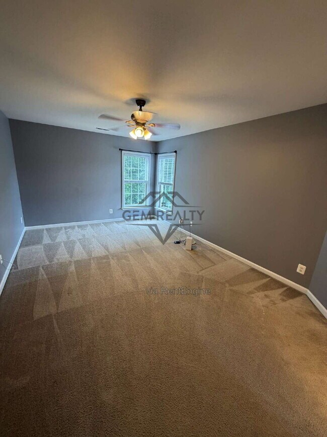 Building Photo - 10410 Silver Creek Ct