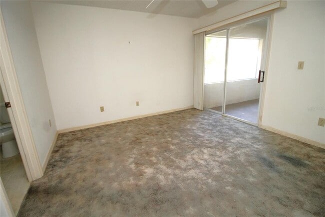 Building Photo - 104 N Main Ave