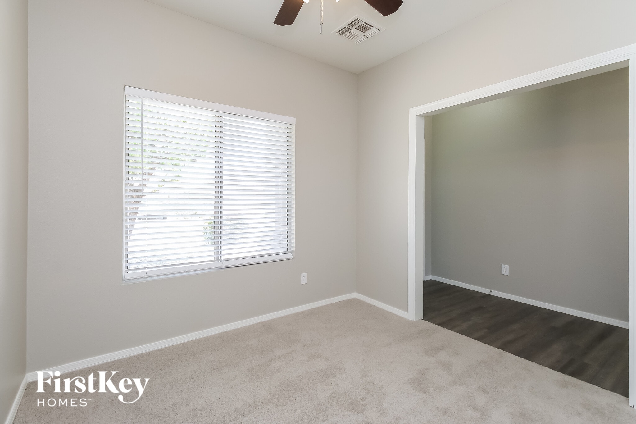 Building Photo - 751 E Drifter Pl