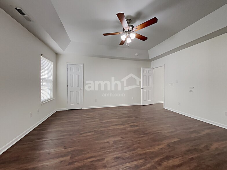 Building Photo - 9808 Cayenne Dr