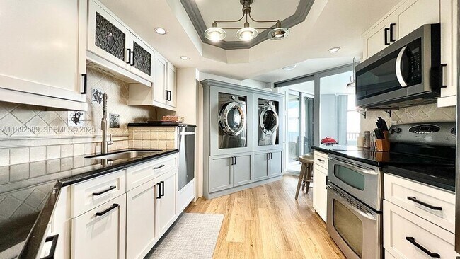 Building Photo - 5200 N Ocean Dr