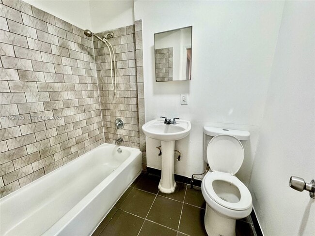 Building Photo - 7528 NE 3rd Ct