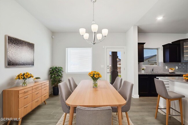 Building Photo - 14813 Tierra Fortaleza Ave