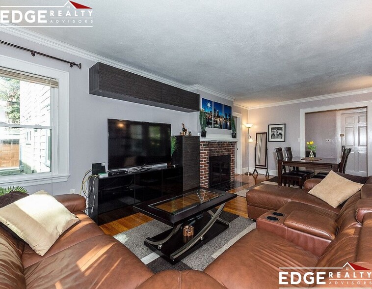 Building Photo - 33 Pershing Rd