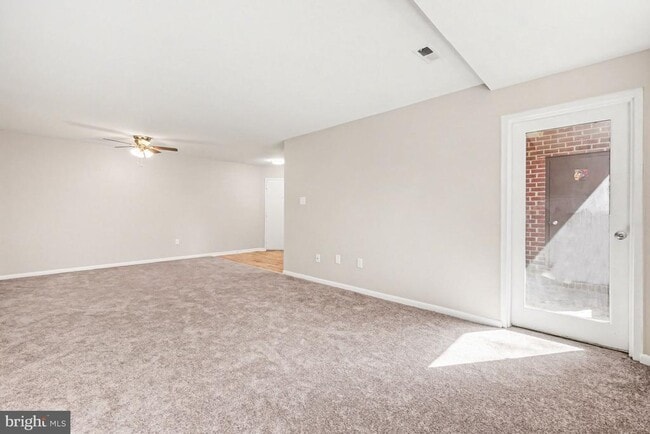 Building Photo - 4 Juliet Ln