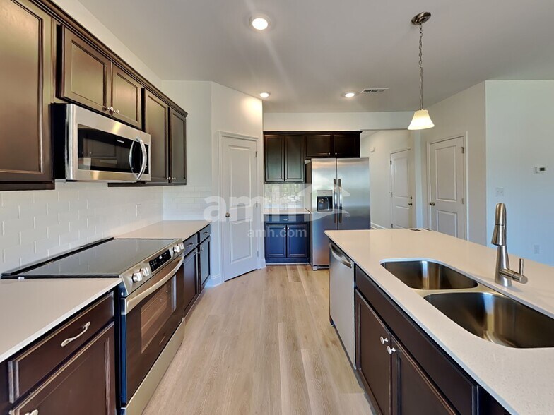 Building Photo - 4326 Effie Seward Dr