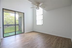 Building Photo - 2040 San Marcos Dr SE