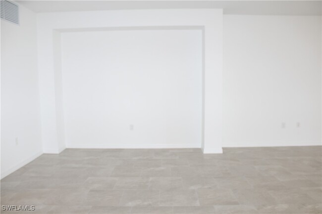 Building Photo - 5661 Melbourne Ct