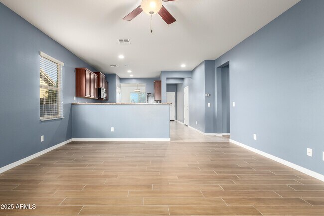 Building Photo - 10484 E Verbina Ln