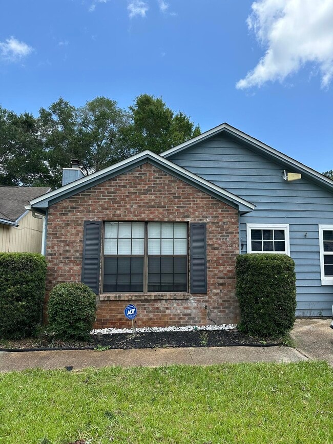 Primary Photo - 1 Carie Way
