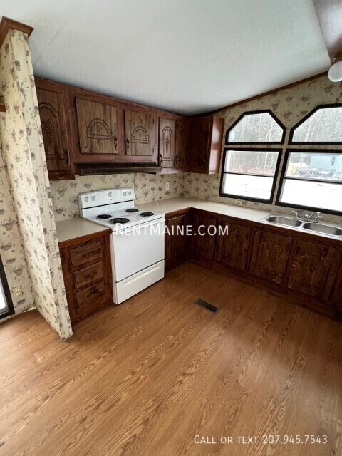 Building Photo - 17 Schoppe Dr