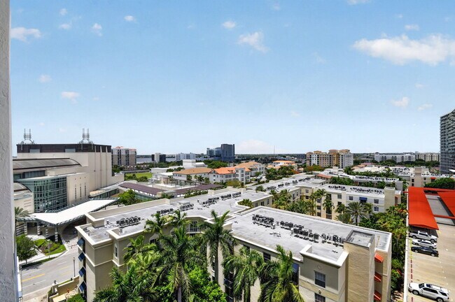 Building Photo - 651 Okeechobee Blvd
