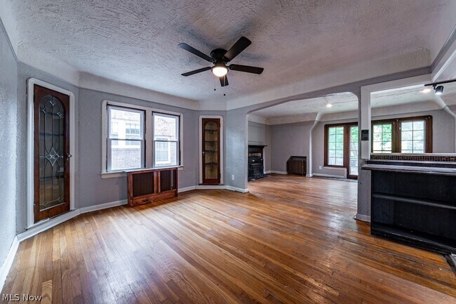 Building Photo - 18405 Newell Rd