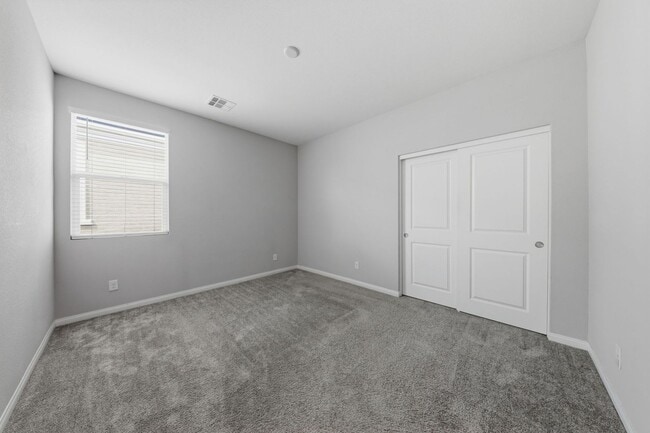 Building Photo - Southwest Gem! 3BR + Loft, Smart Home, Low-Maintenance Paver Patio