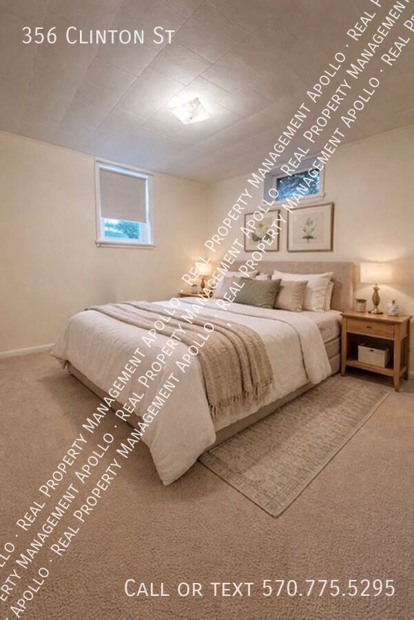 Building Photo - 356 Clinton St