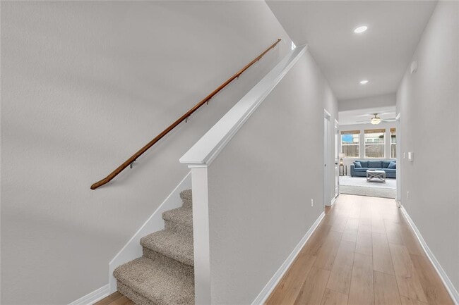 Building Photo - 6401 Night Chinook Dr