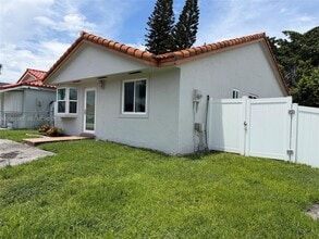 Building Photo - 11686 NW 91st Pl