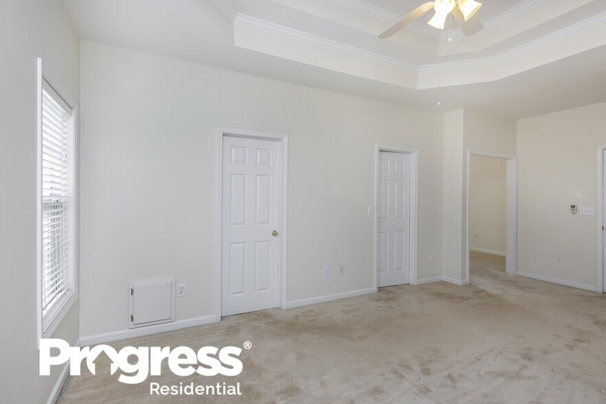 Building Photo - 747 Edgeley Ln