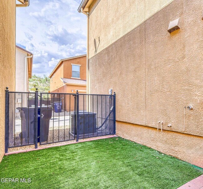 Building Photo - 6723 Boulder Canyon Ln