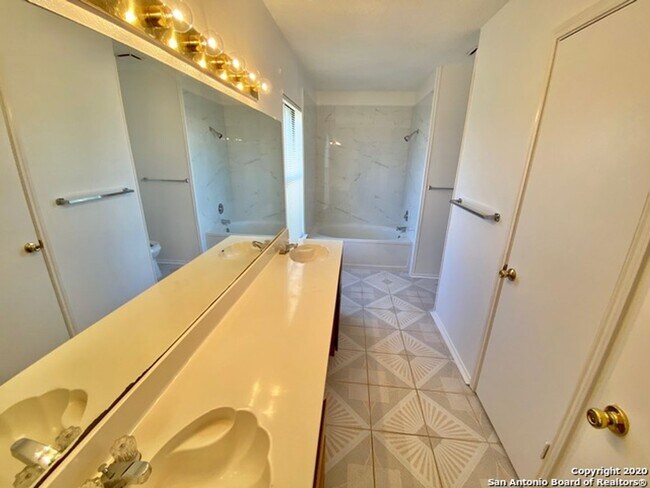 Building Photo - ***APPLICATION CURRENTLY UNDER REVIEW***St...
