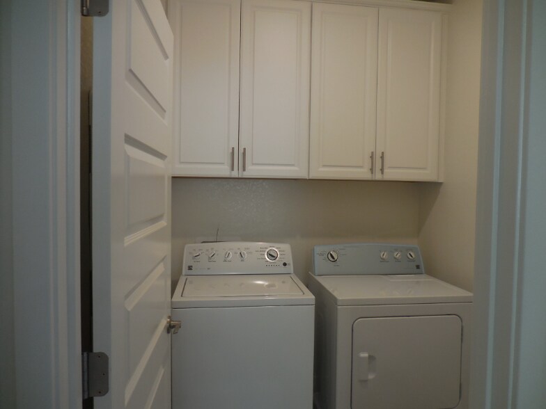 Building Photo - 3978 Scordia Way