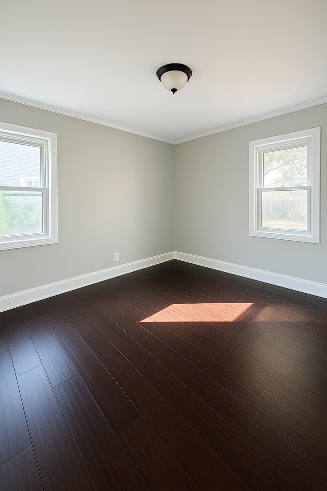 Building Photo - 1473 E Harry Ave