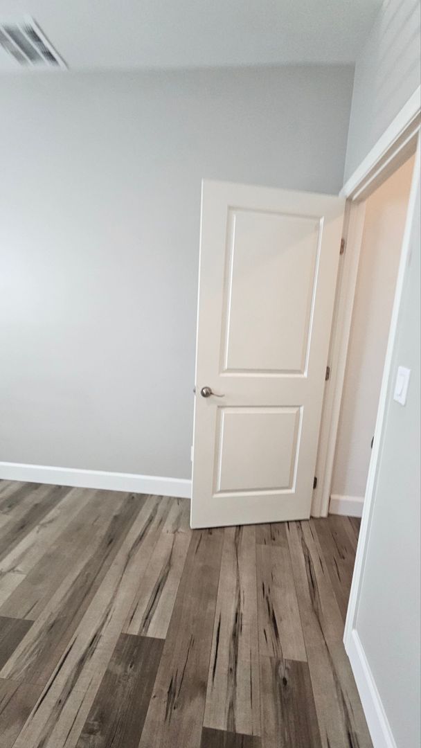 Building Photo - 1536 E