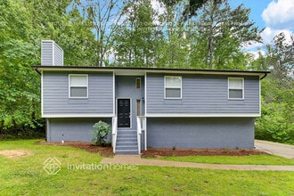 Building Photo - 6165 Queens Rd