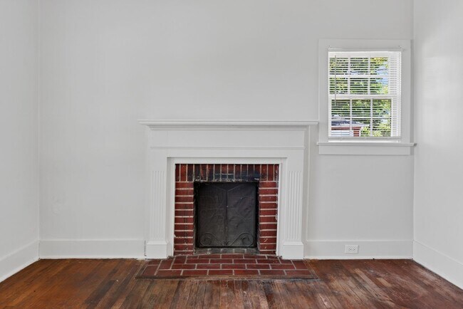 Building Photo - 251 Forbes Ave