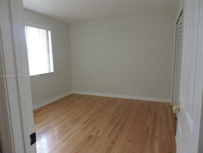 Building Photo - 15065 SW 108th Terrace